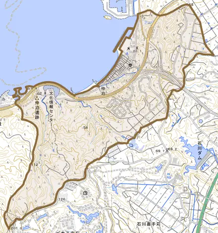 字仲泊とその周辺の地図。町の範囲を重ねている