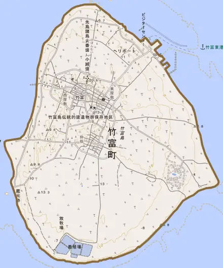 字竹富とその周辺の地図。町の範囲を重ねている