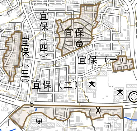字宜保とその周辺の地図。町の範囲を重ねている