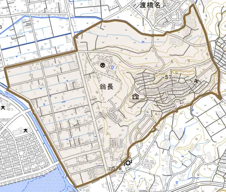 字翁長とその周辺の地図。町の範囲を重ねている