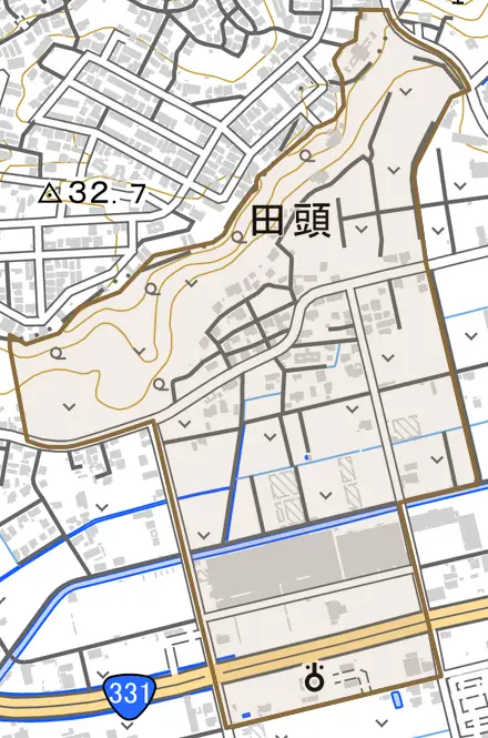 字田頭とその周辺の地図。町の範囲を重ねている