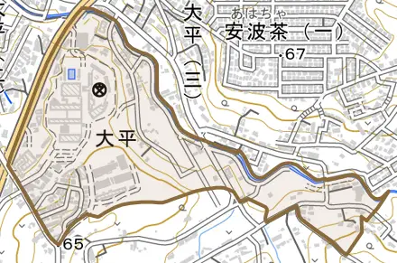 字大平とその周辺の地図。町の範囲を重ねている