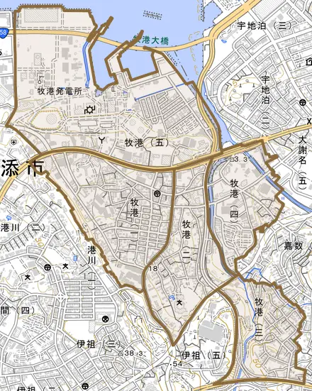 牧港とその周辺の地図。町の範囲を重ねている