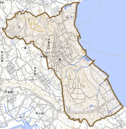 字具志川とその周辺の地図。町の範囲を重ねている