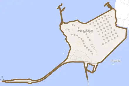 与那城平安座とその周辺の地図。町の範囲を重ねている