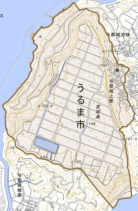 与那城上原とその周辺の地図。町の範囲を重ねている