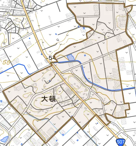 字大頓とその周辺の地図。町の範囲を重ねている