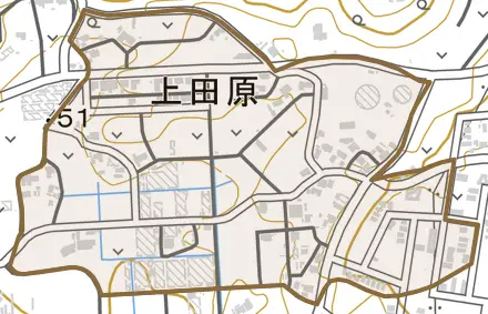 字上田原とその周辺の地図。町の範囲を重ねている