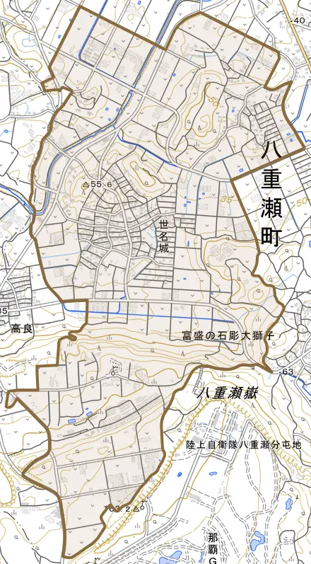 字世名城とその周辺の地図。町の範囲を重ねている