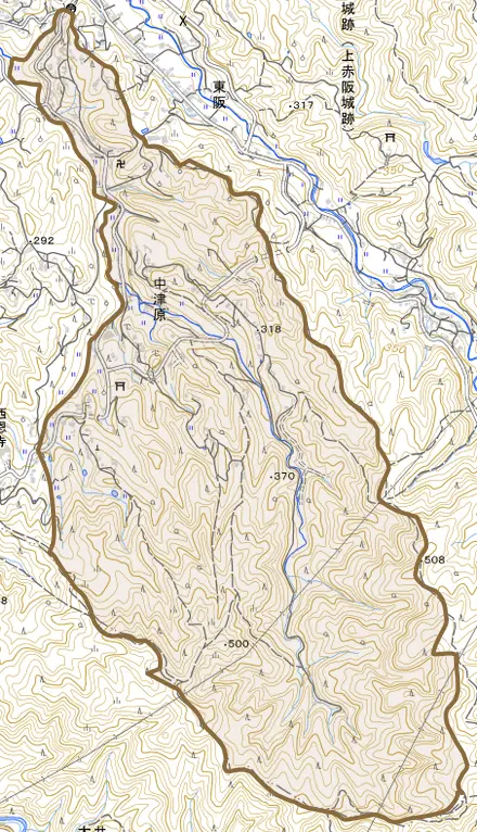 大字中津原とその周辺の地図。町の範囲を重ねている
