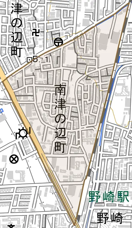 南津の辺町とその周辺の地図。町の範囲を重ねている