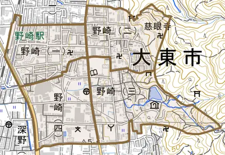 野崎とその周辺の地図。町の範囲を重ねている