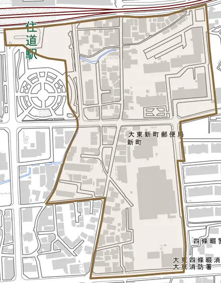 新町とその周辺の地図。町の範囲を重ねている