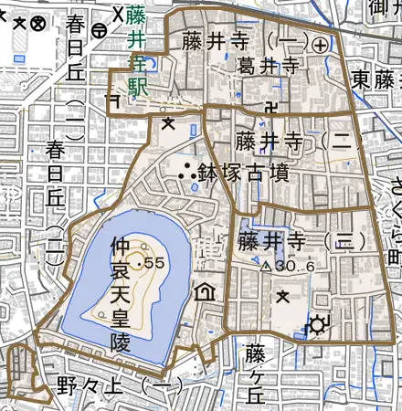 藤井寺とその周辺の地図。町の範囲を重ねている