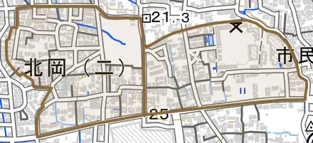北岡とその周辺の地図。町の範囲を重ねている