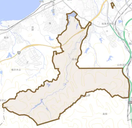 桑畑とその周辺の地図。町の範囲を重ねている