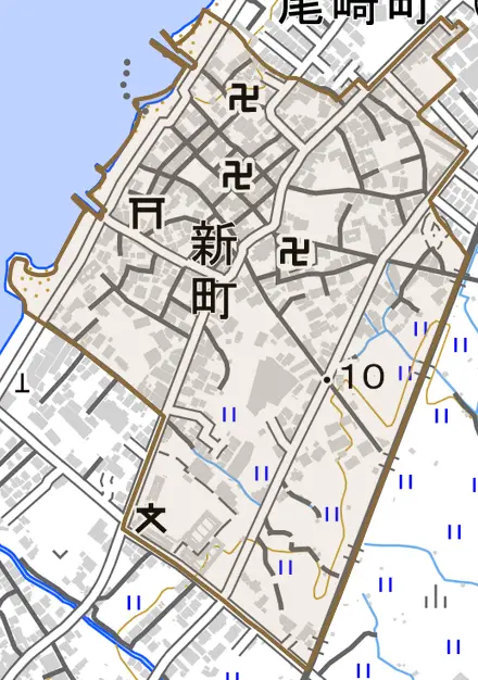 新町とその周辺の地図。町の範囲を重ねている