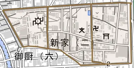新家とその周辺の地図。町の範囲を重ねている