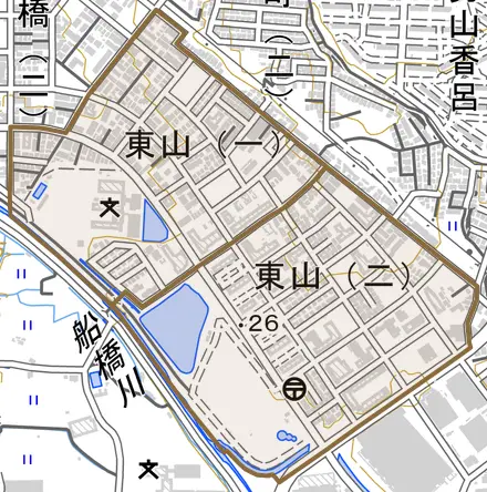 東山とその周辺の地図。町の範囲を重ねている