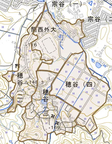 穂谷とその周辺の地図。町の範囲を重ねている