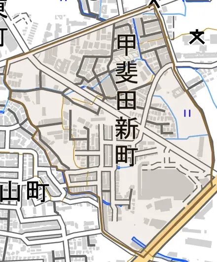 甲斐田新町とその周辺の地図。町の範囲を重ねている
