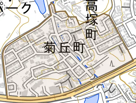 菊丘町とその周辺の地図。町の範囲を重ねている