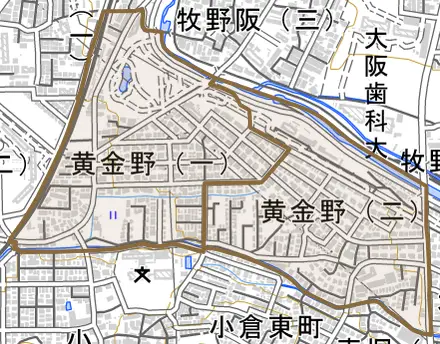 黄金野とその周辺の地図。町の範囲を重ねている