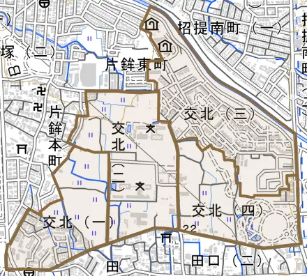 交北とその周辺の地図。町の範囲を重ねている