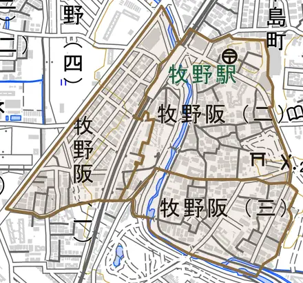 牧野阪とその周辺の地図。町の範囲を重ねている
