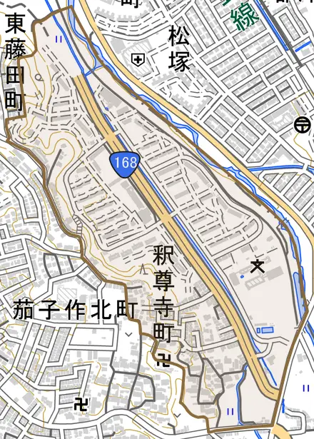 釈尊寺町とその周辺の地図。町の範囲を重ねている