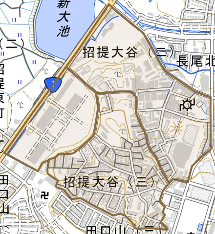 招提大谷とその周辺の地図。町の範囲を重ねている