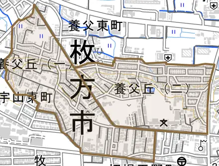 養父丘とその周辺の地図。町の範囲を重ねている