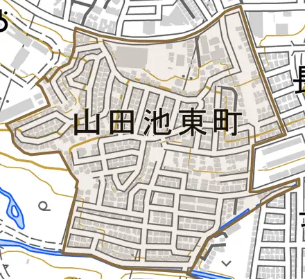 山田池東町とその周辺の地図。町の範囲を重ねている