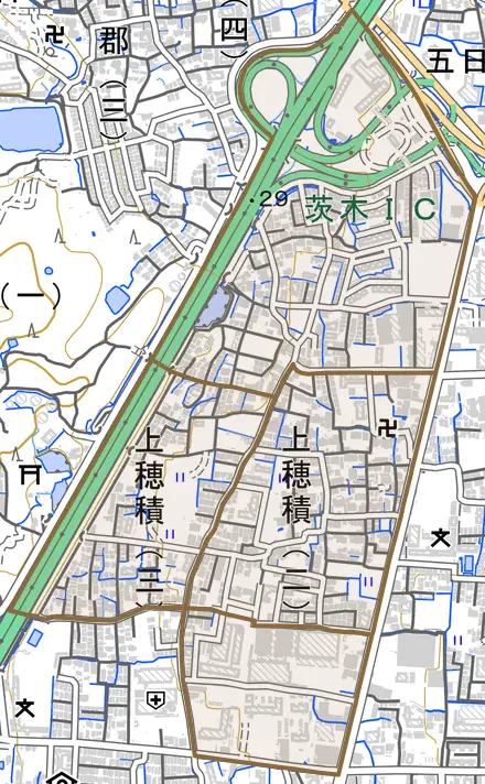 上穂積とその周辺の地図。町の範囲を重ねている