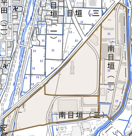 南目垣とその周辺の地図。町の範囲を重ねている