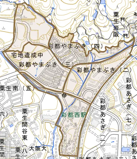 彩都やまぶきとその周辺の地図。町の範囲を重ねている