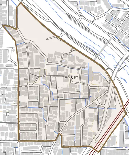 戸伏町とその周辺の地図。町の範囲を重ねている