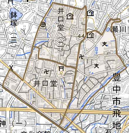 井口堂とその周辺の地図。町の範囲を重ねている