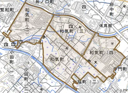和気町とその周辺の地図。町の範囲を重ねている