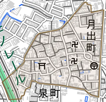 月出町とその周辺の地図。町の範囲を重ねている