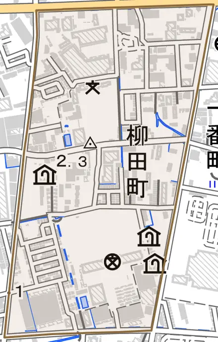 柳田町とその周辺の地図。町の範囲を重ねている