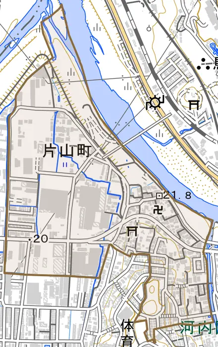 片山町とその周辺の地図。町の範囲を重ねている