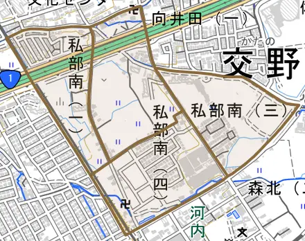 私部南とその周辺の地図。町の範囲を重ねている