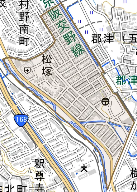 松塚とその周辺の地図。町の範囲を重ねている