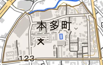 本多町とその周辺の地図。町の範囲を重ねている