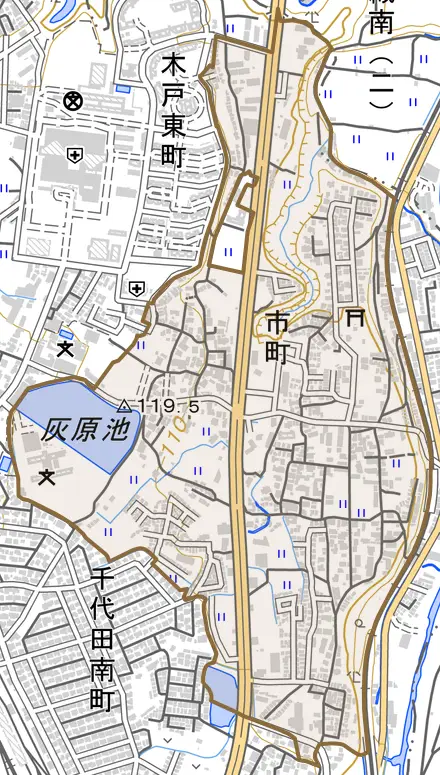 市町とその周辺の地図。町の範囲を重ねている