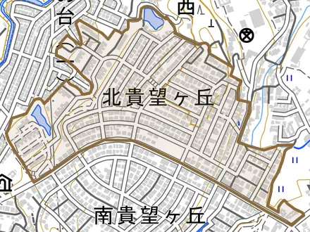北貴望ケ丘とその周辺の地図。町の範囲を重ねている