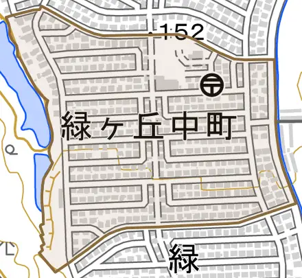 緑ケ丘中町とその周辺の地図。町の範囲を重ねている