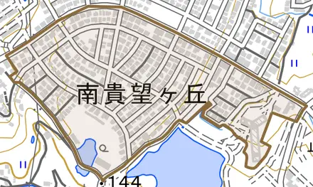 南貴望ケ丘とその周辺の地図。町の範囲を重ねている