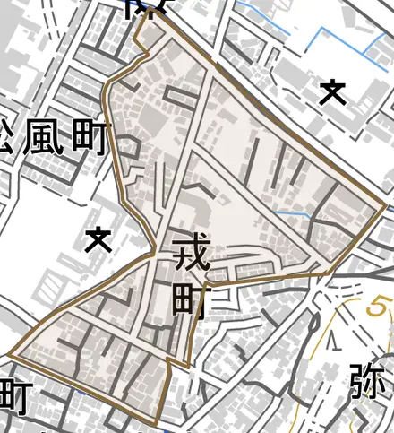 戎町とその周辺の地図。町の範囲を重ねている